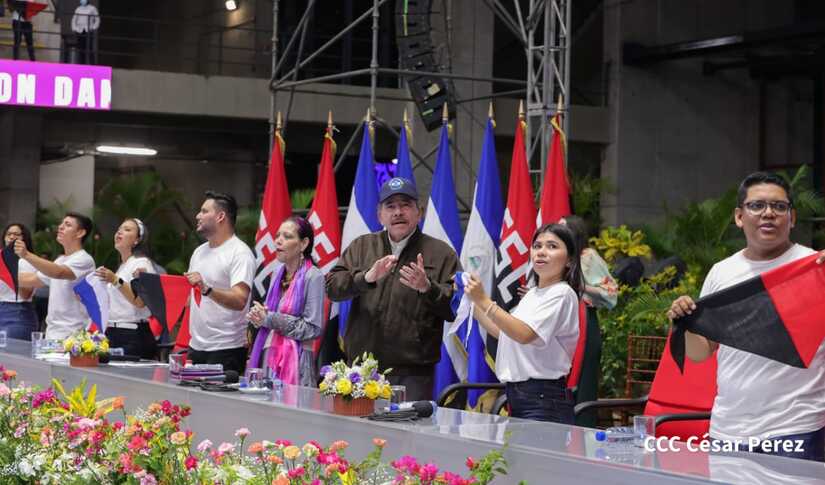 Daniel Ortega, FSLN