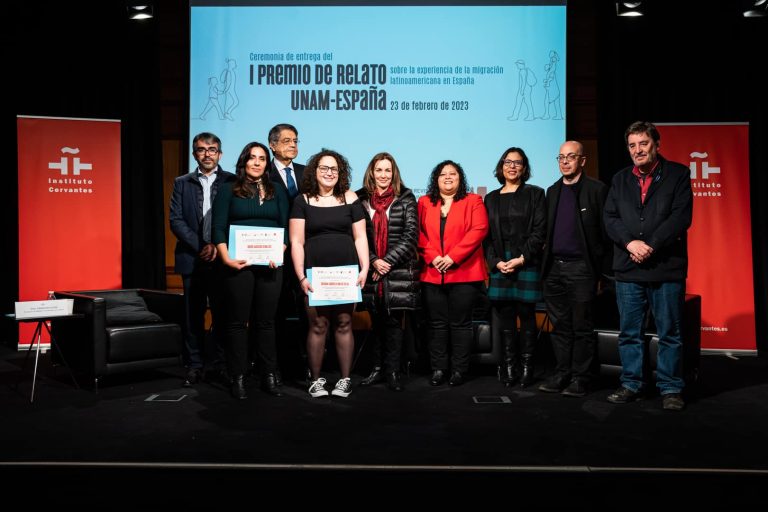 Migrante venezolana gana premio con relato sobre la migración latinoamericana en España