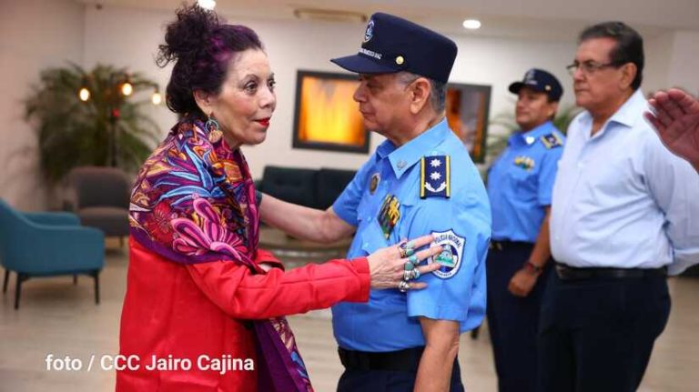 Rosario Murillo y Francisco Díaz