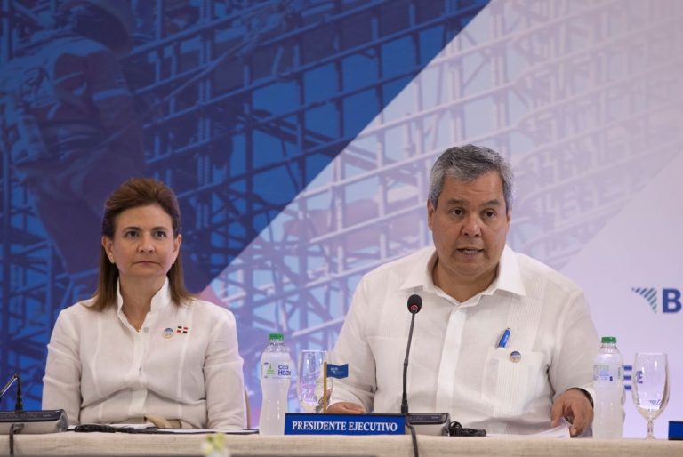 Dante Mossi y Raquel Peña