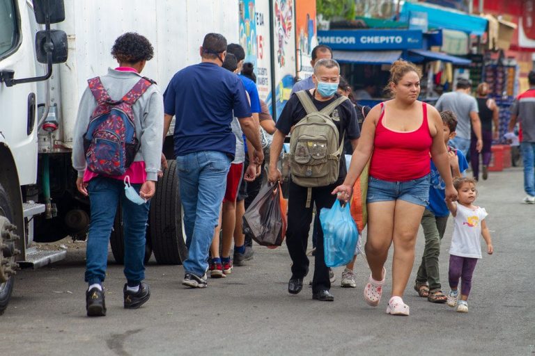 Pobladores en Managua