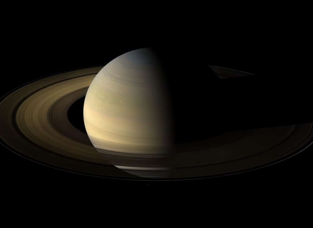 Saturno