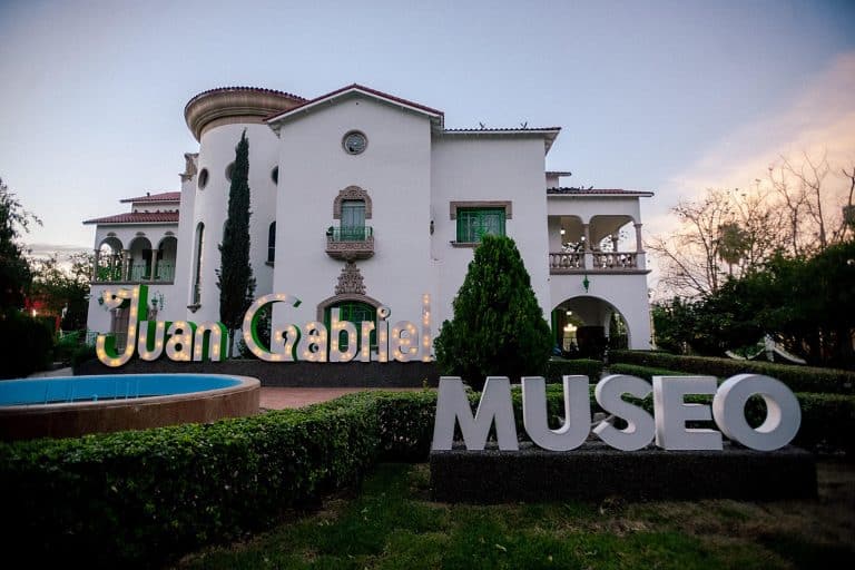 Casa museo del cantante mexicano Juan Gabriel.