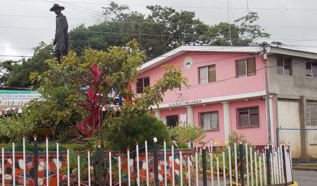 Fachada de la alcaldía del municipio El Tuma-La Dalia