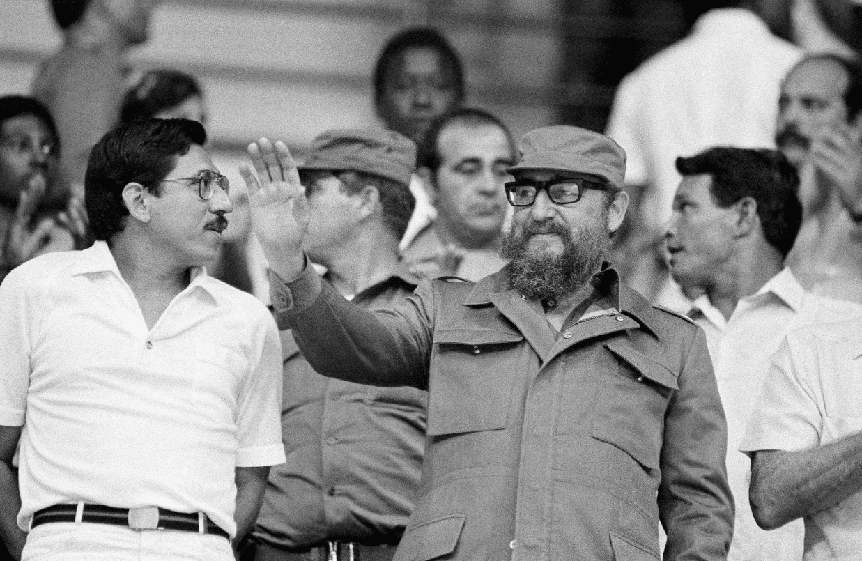 Humberto Ortega con Fidel Castro