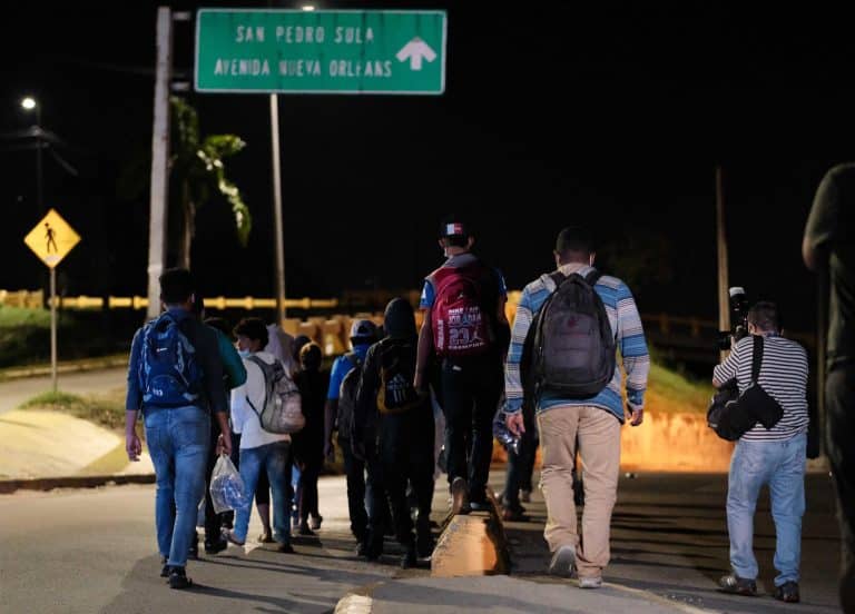 Migrantes a su paso por Honduras.