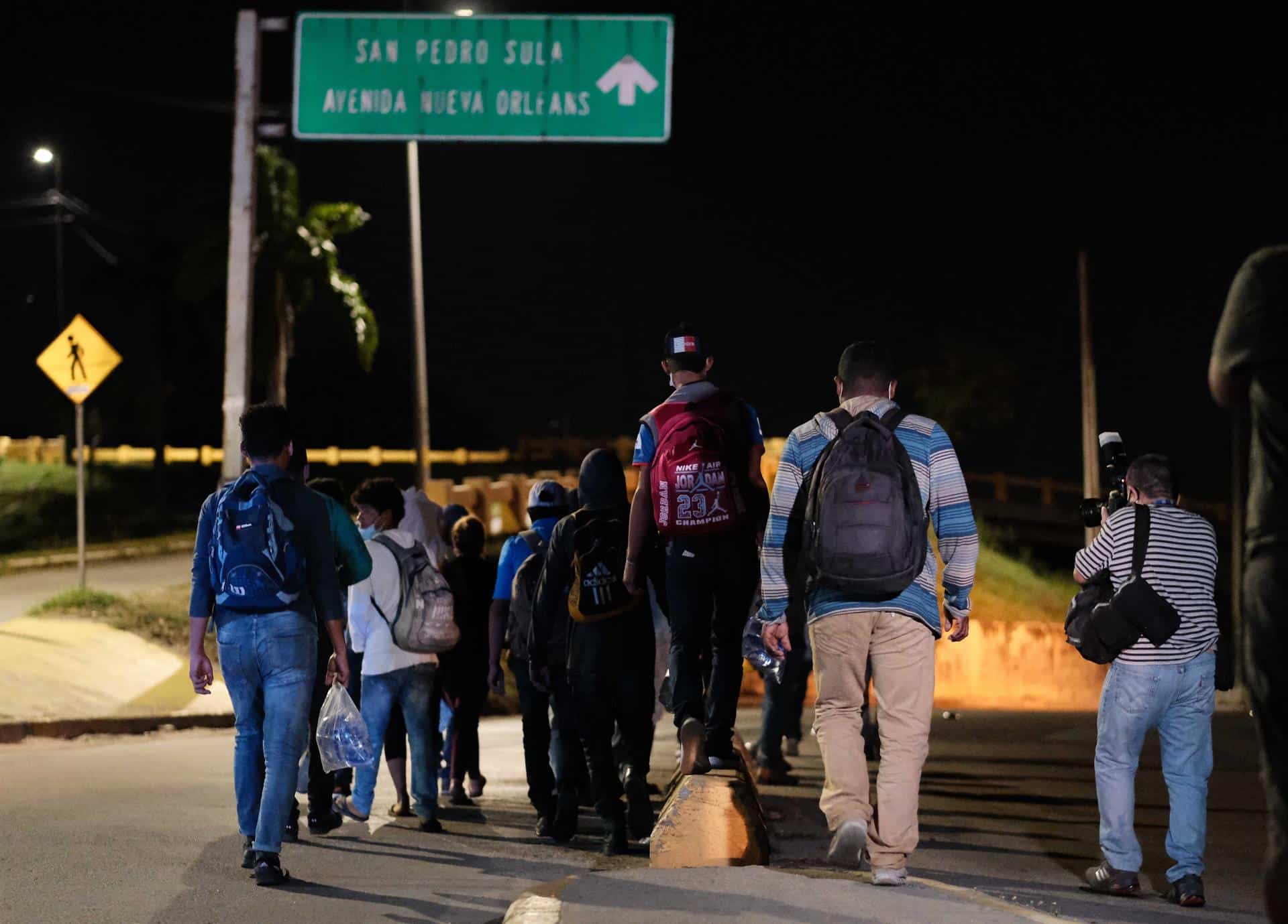 Migrantes a su paso por Honduras.