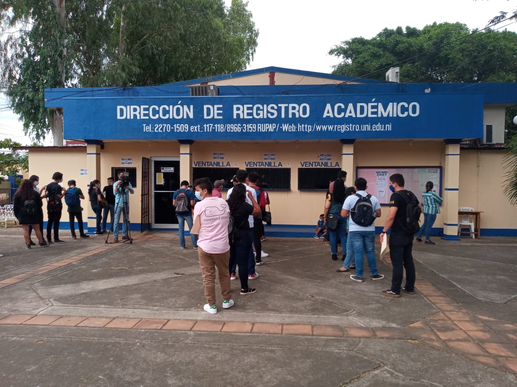 Oficinas de Registro académico en la Universidad Nacional de Ingeniería.