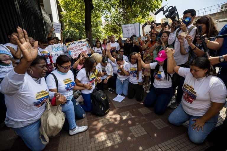 Familiares de presos políticos en Venezuela.