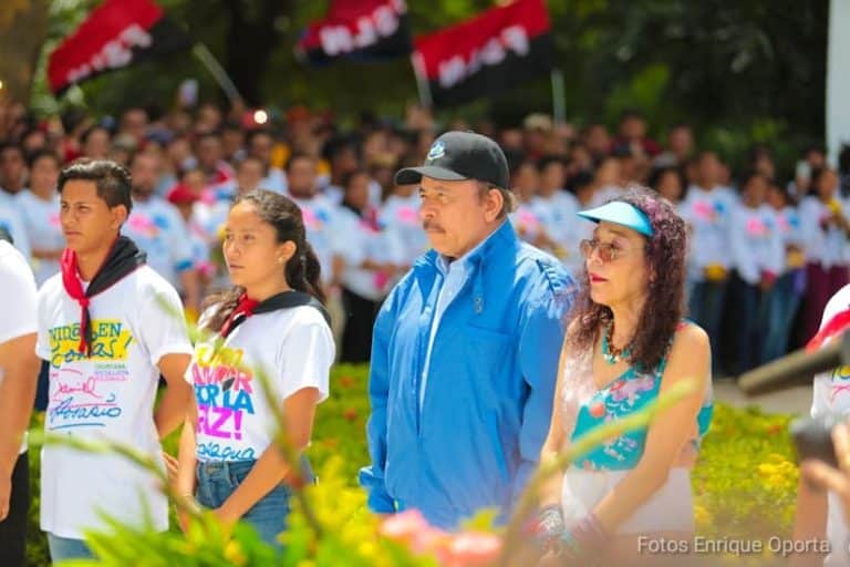 Daniel Ortega y Rosario Murillo durante un acto político en Managua.